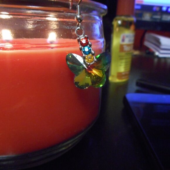 butterfly earrings; lots of prism colors, fish hook earwire, rhinestones ... - Picture 3 of 5